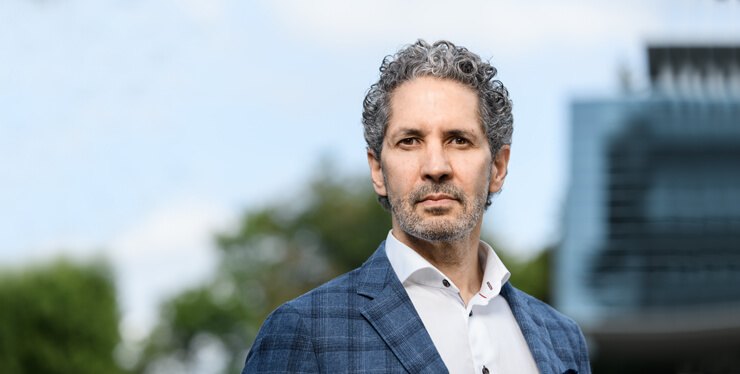 Foto de Michael Yaziji, professor do IMD